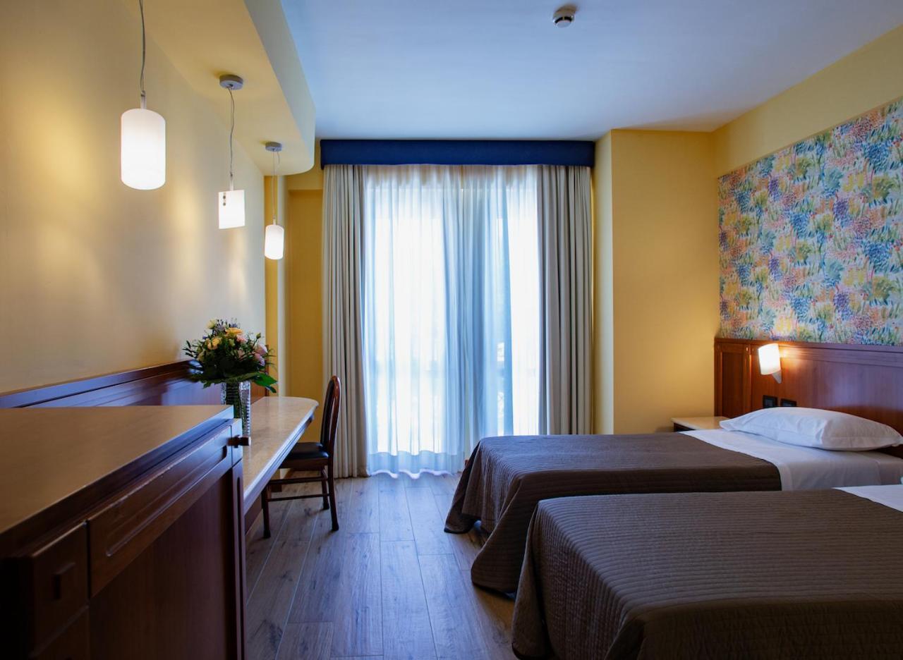 Miralago Hotel